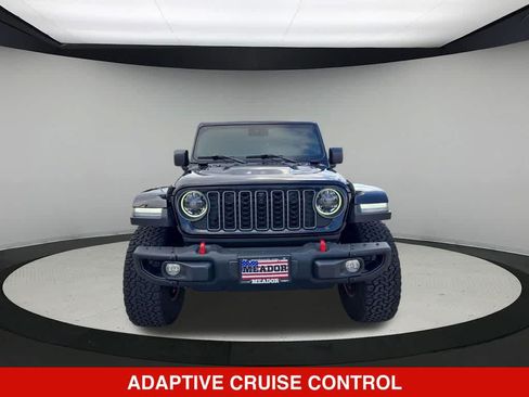 Used 2025 Jeep Wrangler Unlimited Rubicon AWD/4WD image 9