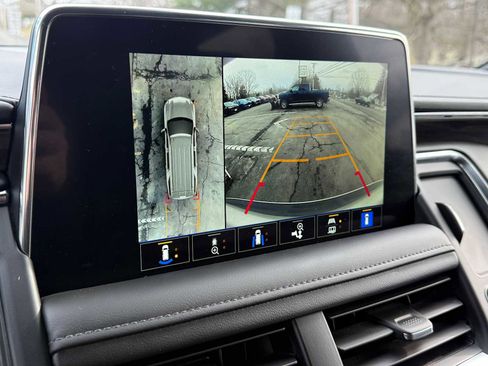 Used 2022 Chevrolet Tahoe Z71 w/ Luxury Package image 60