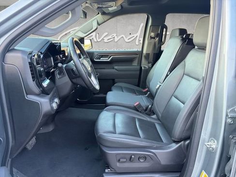 Certified 2025 GMC Sierra 1500 SLT image 19