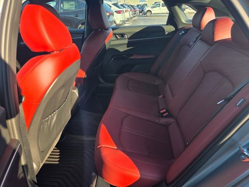 Used 2025 Kia K5 GT-Line w/ GT-Line Premium Package image 9