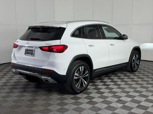 Used 2026 Mercedes-Benz GLA 250 4MATIC image 9