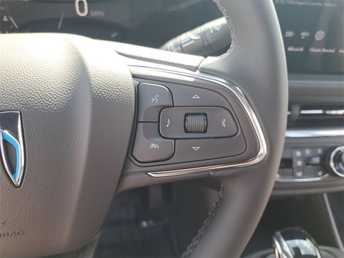 New 2025 Buick Envista Preferred w/ Convenience I Package image 17