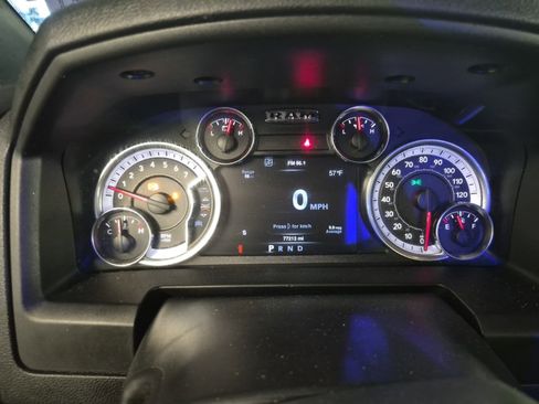Used 2021 RAM 1500 Classic Warlock w/ Trailer & Traction Group AWD/4WD image 8