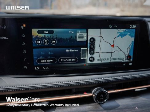 New 2025 Nissan Ariya AWD image 24