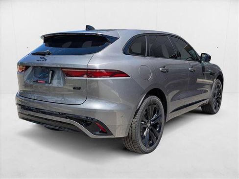 New 2026 Jaguar F-PACE R-Dynamic S image 2