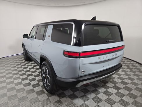 Used 2024 Rivian R1S Adventure AWD/4WD image 3