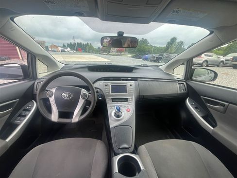 Used 2013 Toyota Prius Three FWD image 21