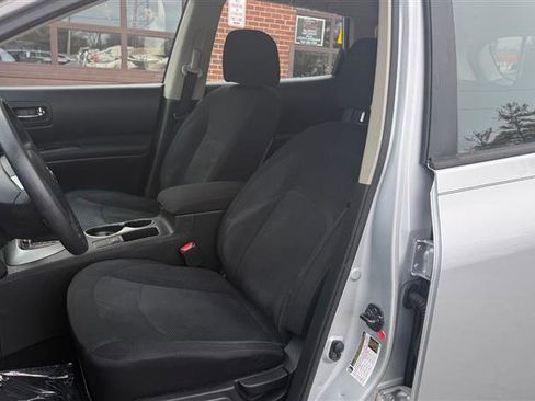 Used 2014 Nissan Rogue S image 26