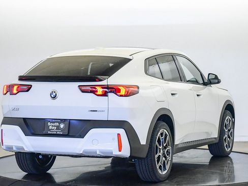 New 2026 BMW X2 xDrive28i w/ Convenience Package AWD/4WD image 5