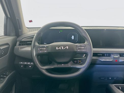 Used 2024 Kia EV9 Light Long Range image 18