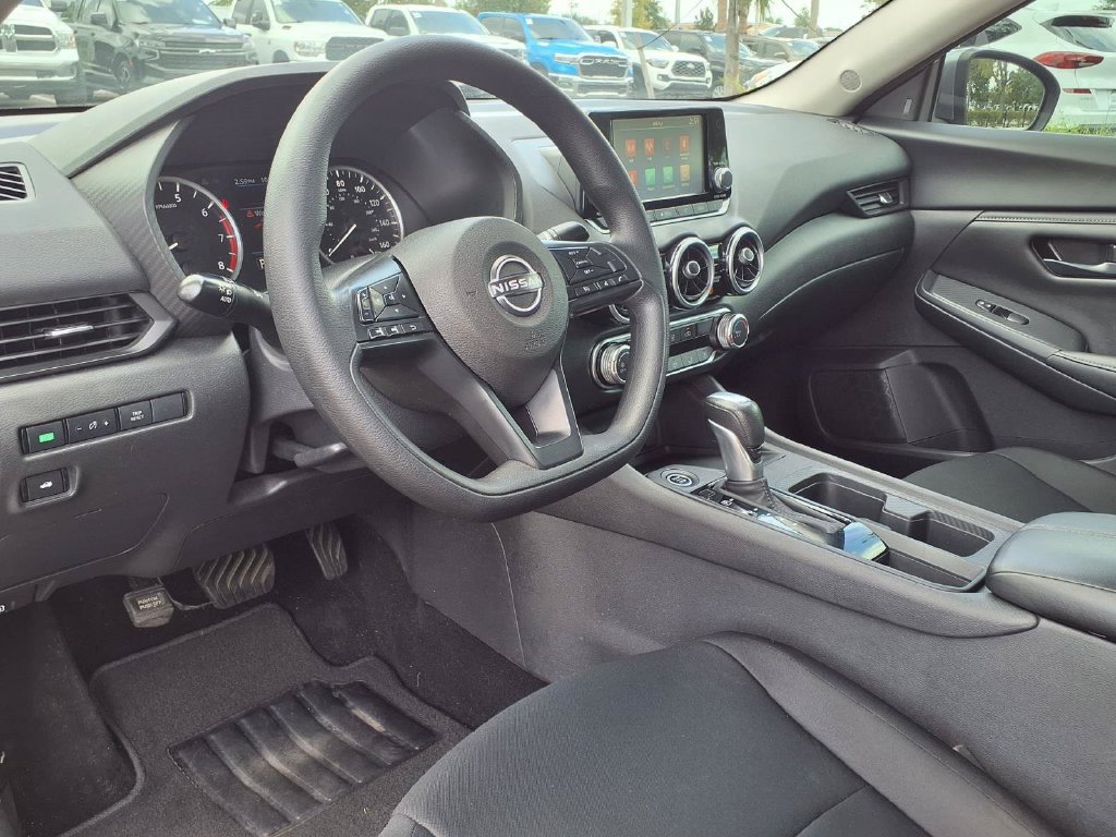 Used 2025 Nissan Sentra S FWD image 19