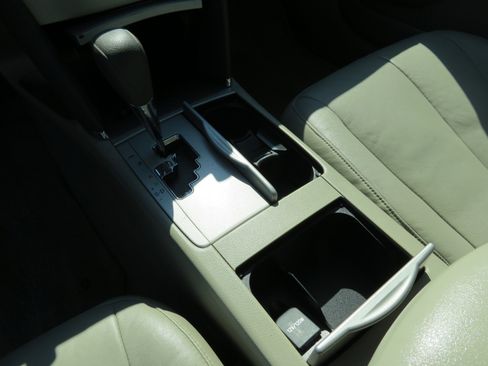 Used 2010 Toyota Camry SE image 23