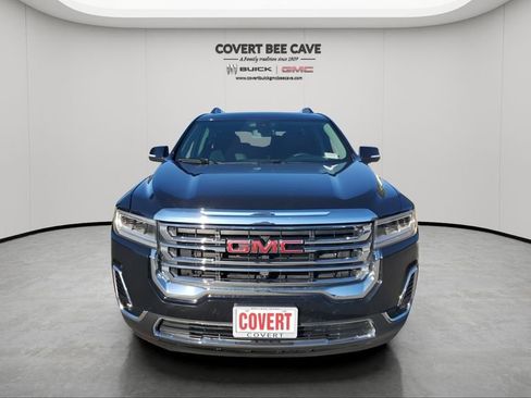 Used 2023 GMC Acadia SLT w/ Technology Package image 2