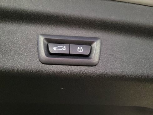 Used 2023 BMW X1 xDrive28i image 10