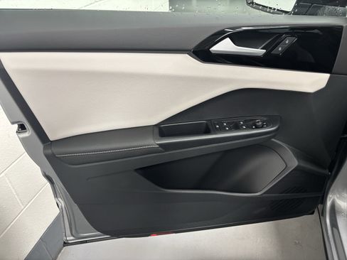 New 2025 Volkswagen Taos S image 2