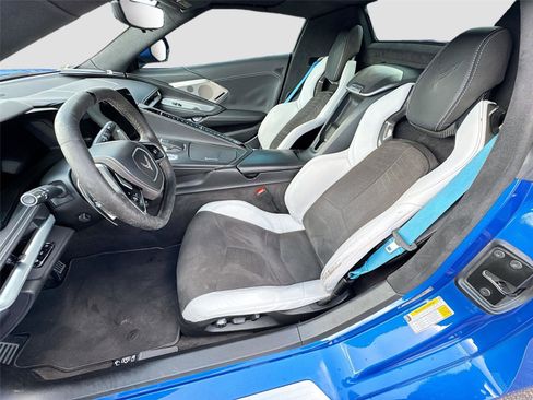 Used 2023 Chevrolet Corvette Stingray Premium Conv w/ Z51 Performance Package image 13