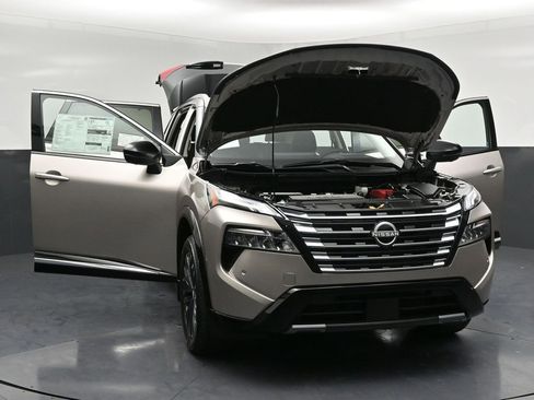 New 2026 Nissan Rogue Platinum w/ Platinum Premium Package image 38