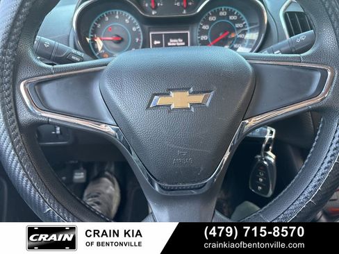 Used 2017 Chevrolet Cruze LS FWD image 14