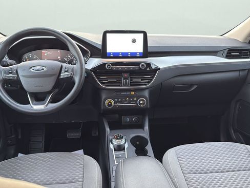 Used 2020 Ford Escape SE image 22