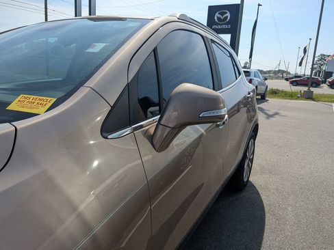 Used 2018 Buick Encore Preferred image 4