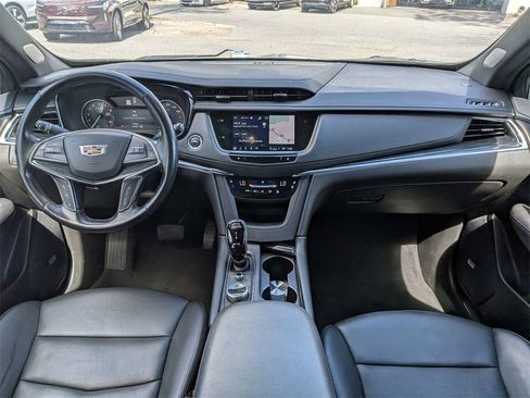 Used 2023 Cadillac XT5 Premium Luxury image 16