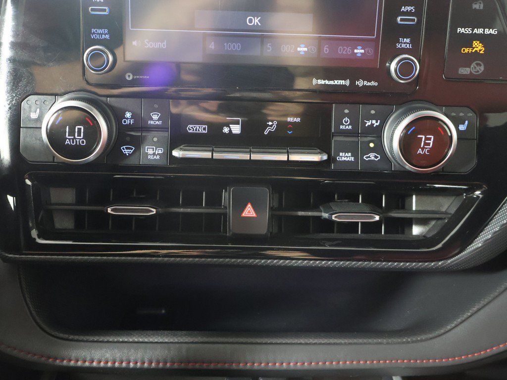 Used 2021 Toyota Highlander XSE AWD/4WD image 48