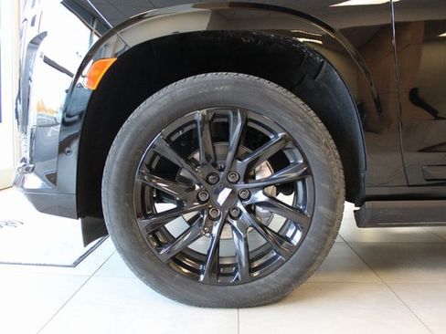 Used 2024 Cadillac Escalade Sport w/ LPO, ONYX Package image 9