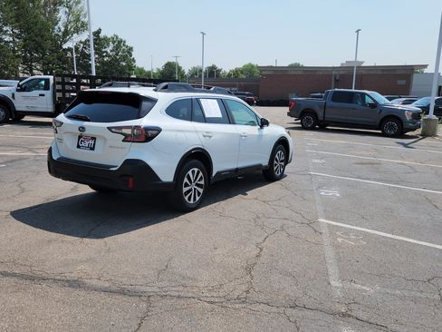 Used 2021 Subaru Outback Premium AWD/4WD image 8