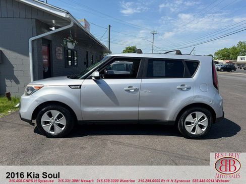 Used 2016 Kia Soul w/ Convenience Package FWD image 6