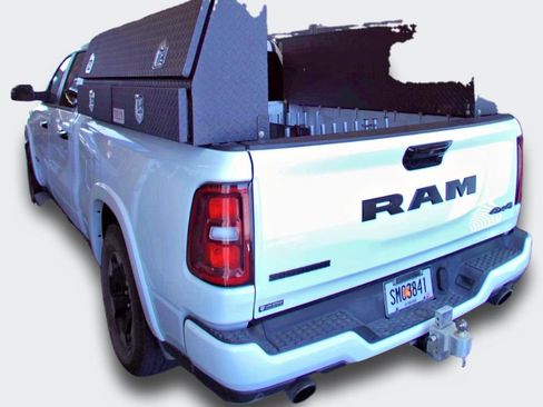 Used 2025 RAM 1500 Big Horn AWD/4WD image 7