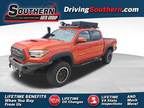 Used 2016 Toyota Tacoma TRD Sport w/ Towing Package AWD/4WD image 1