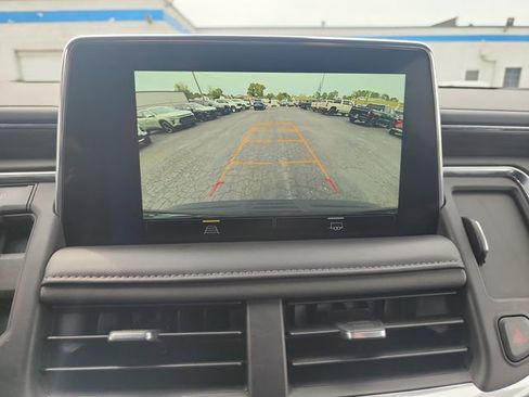 Used 2024 Chevrolet Suburban LT AWD/4WD image 27