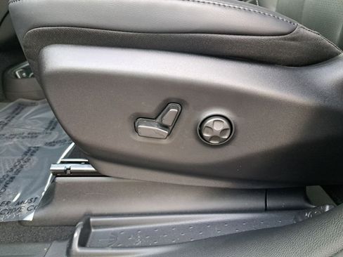 New 2026 Chrysler Pacifica Select w/ S Appearance Package FWD image 35