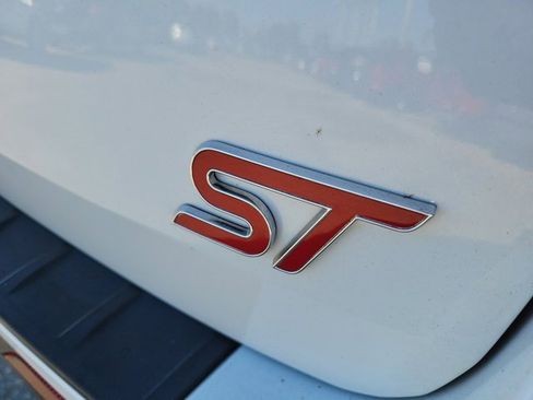 Certified 2024 Ford Explorer ST w/ Equipment Group 401A image 10