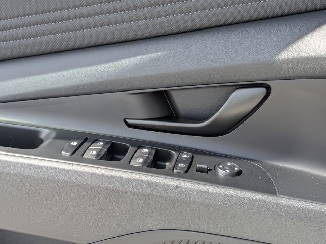 New 2026 Hyundai Elantra SEL Sport FWD image 29
