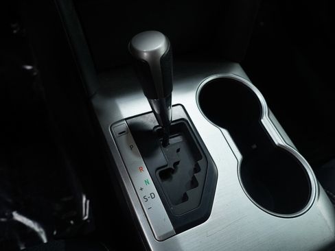 Used 2014 Toyota Camry SE image 20