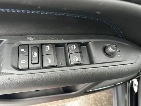 New 2026 Jeep Compass Latitude image 34