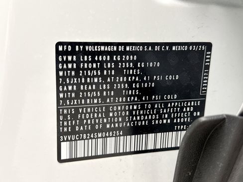 Used 2025 Volkswagen Taos SE image 24