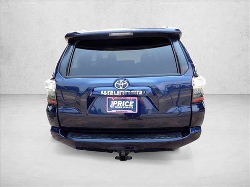Used 2016 Toyota 4Runner SR5 Premium AWD/4WD image 3