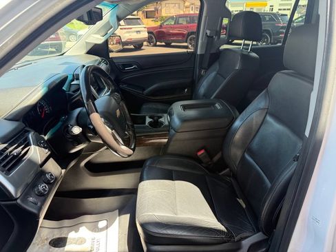 Used 2018 Chevrolet Tahoe LT w/ LT Signature Package AWD/4WD image 18