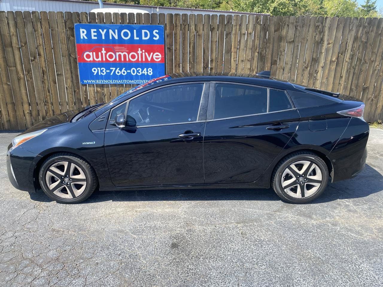 Used 2016 Toyota Prius Four Touring w/ Premium Convenience Package FWD image 5