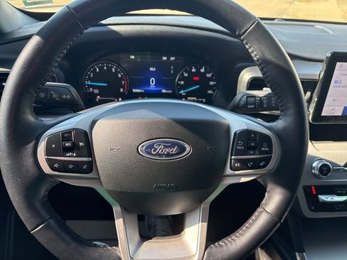 Used 2023 Ford Explorer XLT w/ Equipment Group 202A image 32