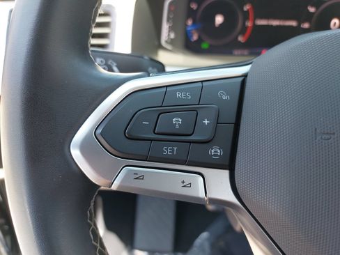 Used 2023 Volkswagen Atlas SE w/ Panoramic Sunroof Package FWD image 19