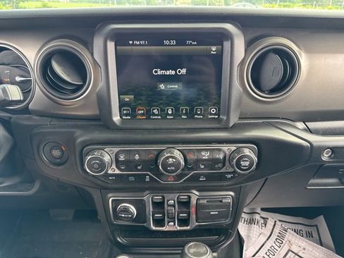 Used 2023 Jeep Wrangler Unlimited w/ Cold Weather Group AWD/4WD image 27