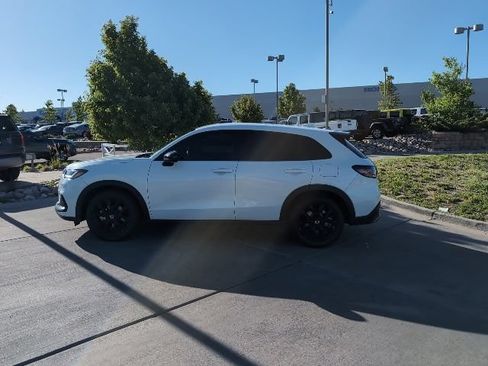 Used 2025 Honda HR-V Sport image 4