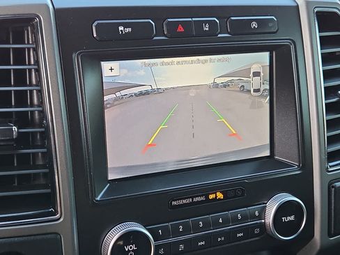 Used 2019 Ford Expedition XLT w/ Equipment Group 202A RWD image 25
