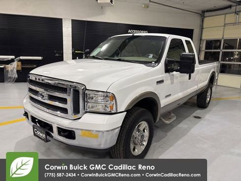 Used 2005 Ford F350 4x4 SuperCab Super Duty image 1