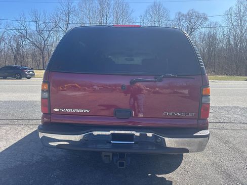 Used 2004 Chevrolet Suburban LS w/ Preferred Equipment Group image 15