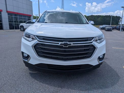 Used 2021 Chevrolet Traverse LT w/ LPO, Floor Liner Package image 8