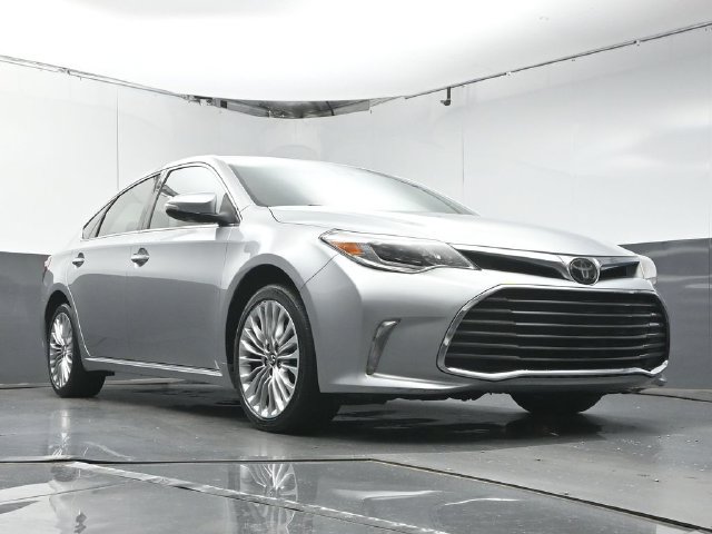 Used 2016 Toyota Avalon Limited w/ Toyota Safety Sense Package FWD image 36